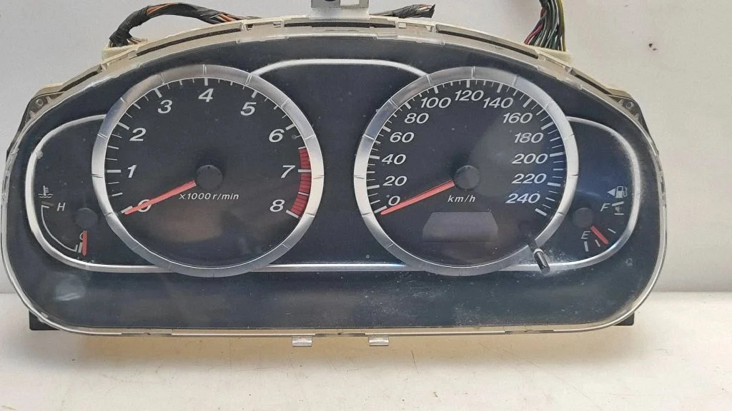 Speedometer (instrument cluster) – Mazda 6 (2002-2008)