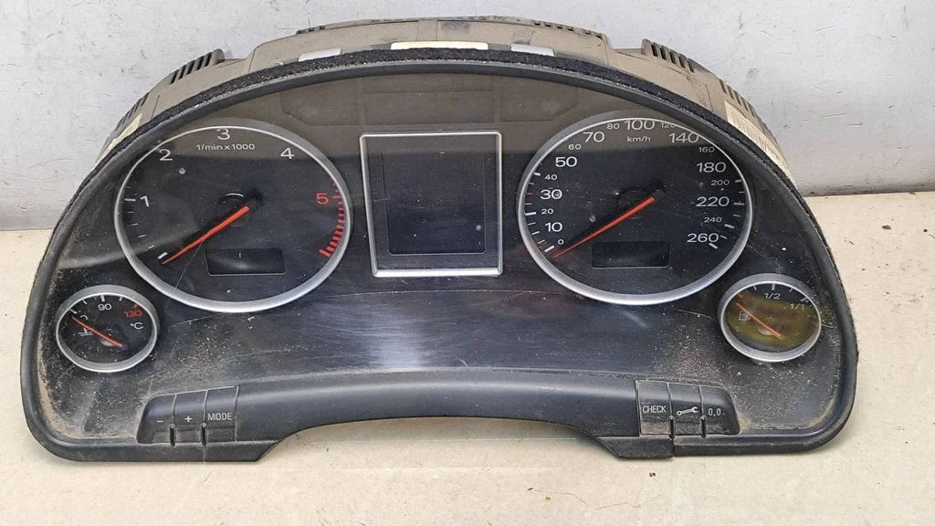 Speedometer (instrument cluster) – Audi A4 S4 B6 8E 8H (2001-2005)