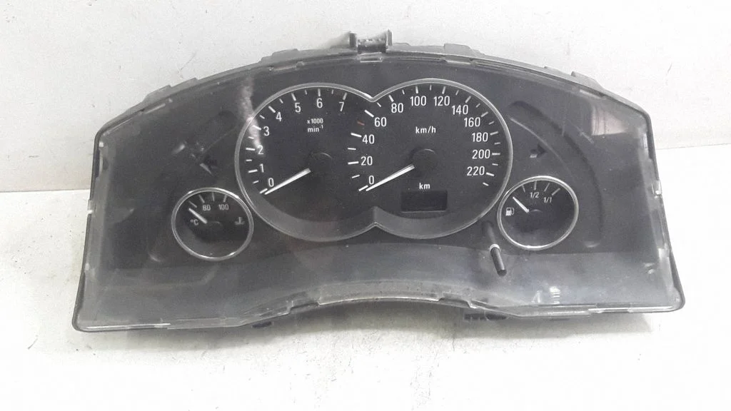 Speedometer (instrument cluster) 13173382XU