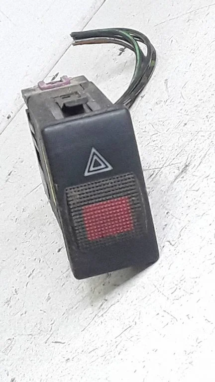 Ohutulede lüliti – Audi A4 S4 B5 8D (1994-1999)