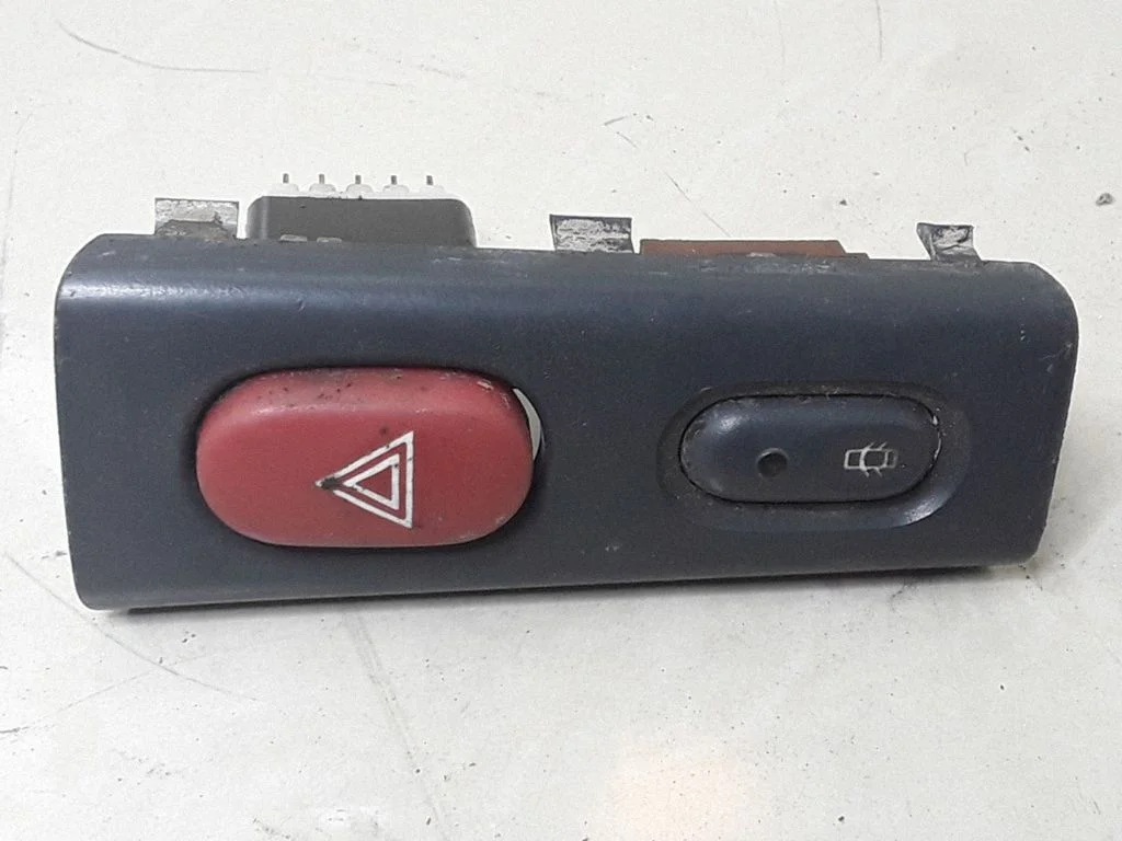 Ohutulede lüliti – Renault Laguna I (1994-2000)