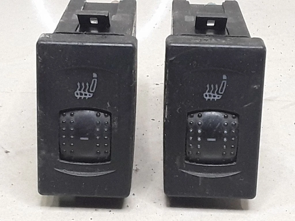 Seat heating switch – Volkswagen Passat B5 (1997-2000)
