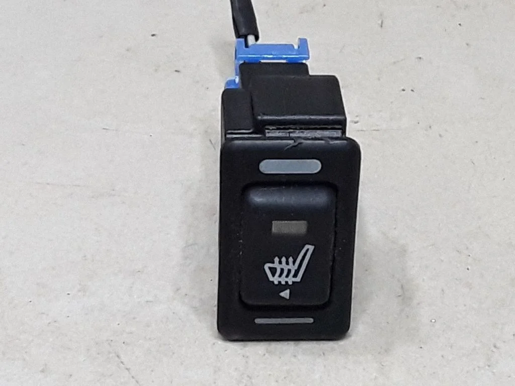 Seat heating switch 261246