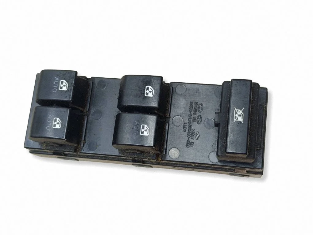Electric window control switch – KIA Ceed (2006-2012)