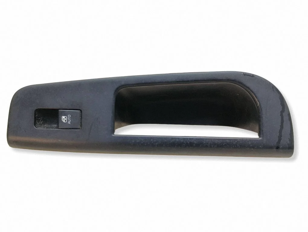 Electric window control switch – KIA Ceed (2006-2012)