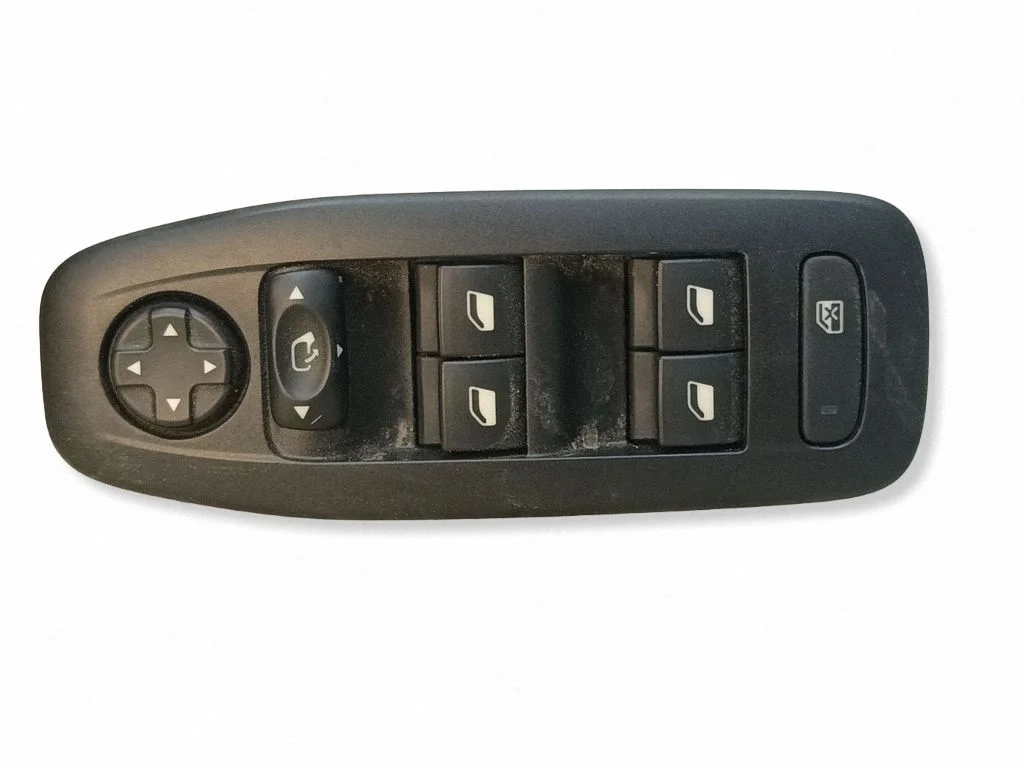 Electric window control switch 98242539ZD