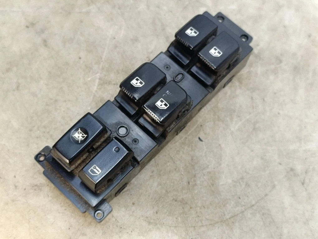 Elektriaknate lüliti 371490