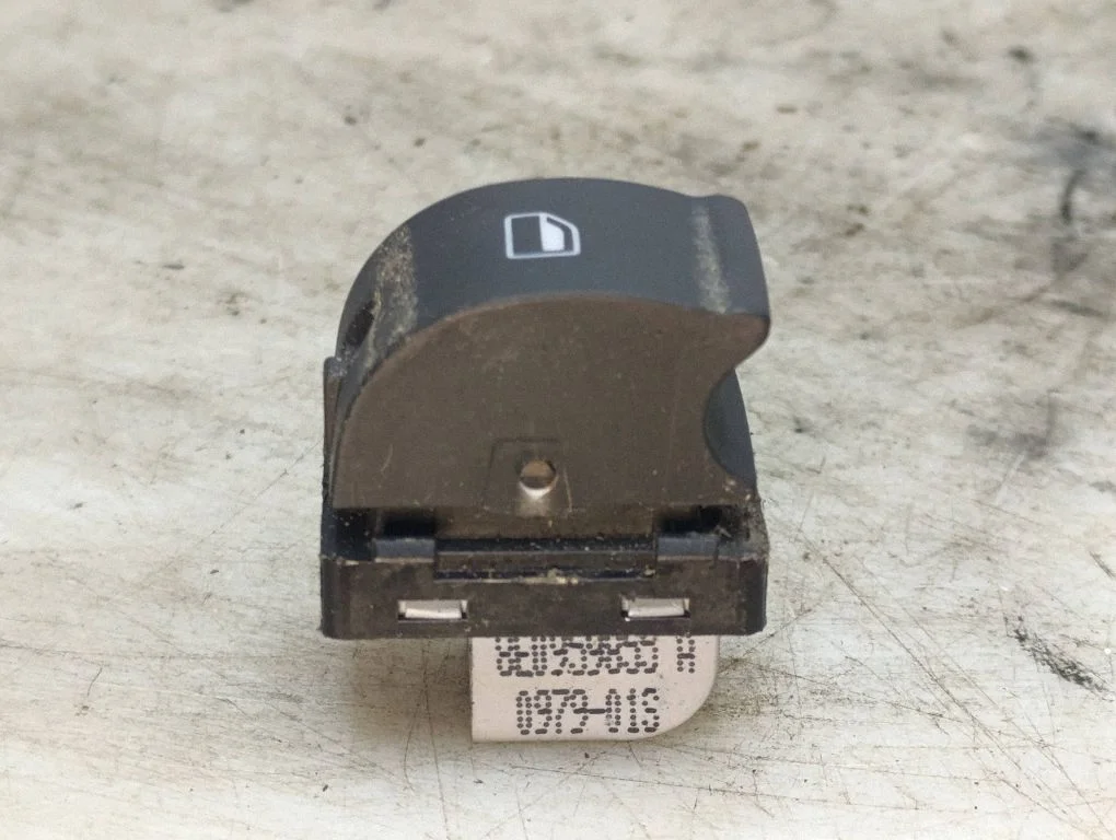 Electric window control switch 8E0959855A