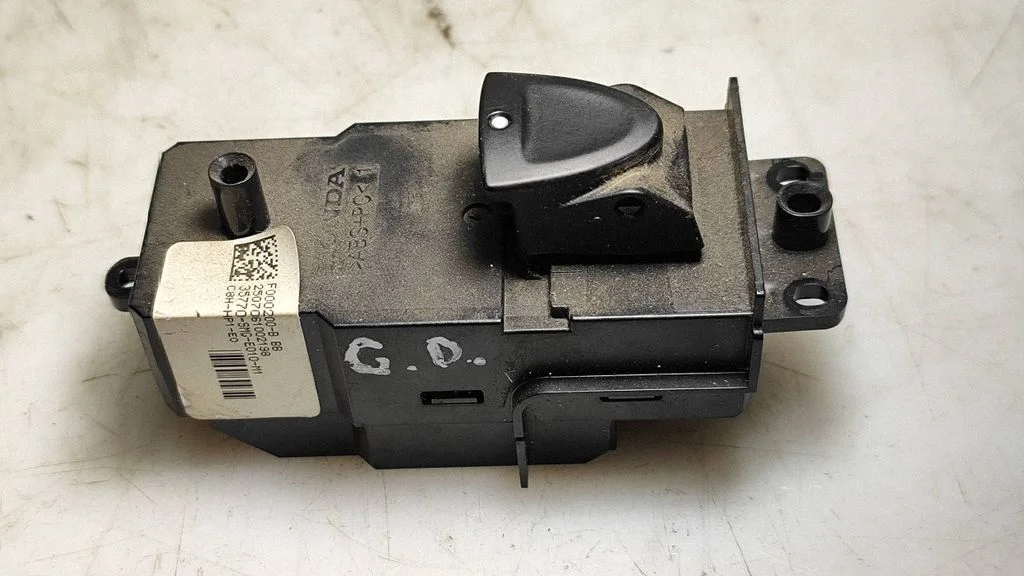 Elektriaknate lüliti 35770SMGE010
