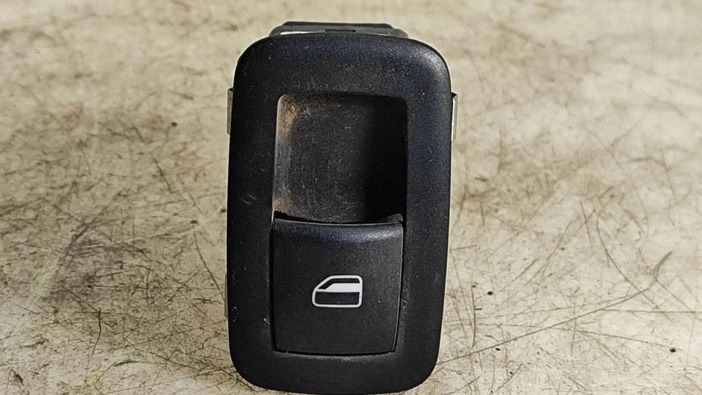 Electric window control switch 68214156AA