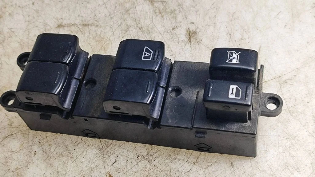 Electric window control switch 157393