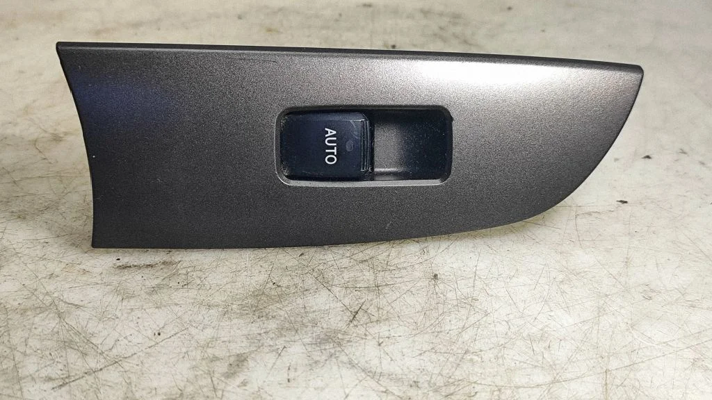 Elektriaknate lüliti 7427153050