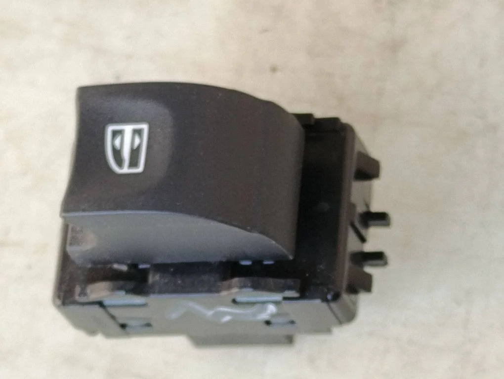 Electric window control switch 809600018R