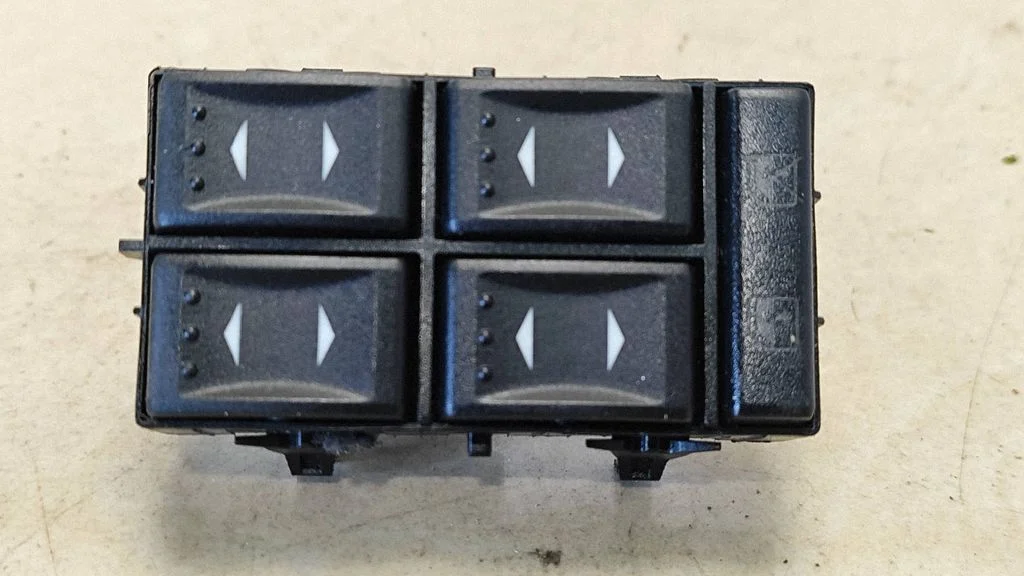 Electric window control switch 3S7T14A132BA
