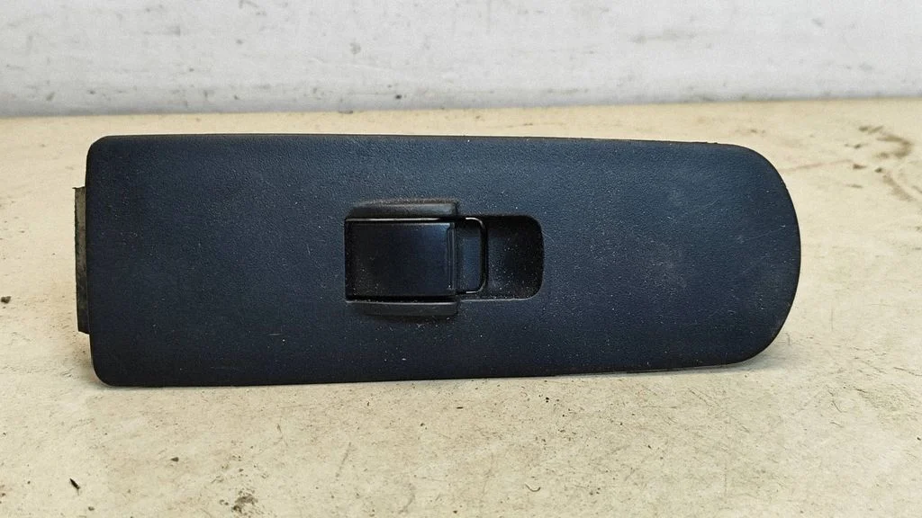 Elektriaknate lüliti MR587944