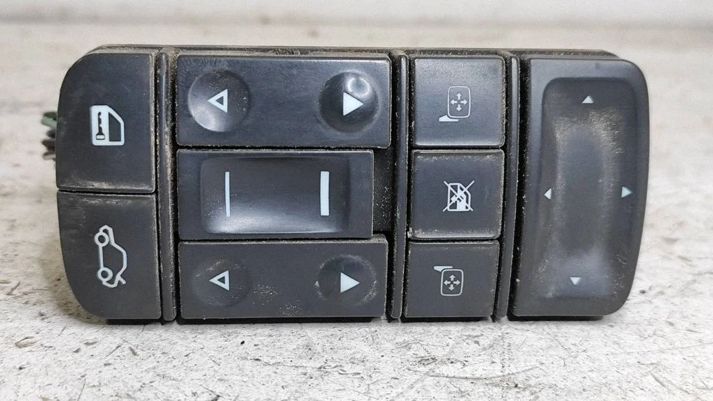 Elektriaknate lüliti 09185954