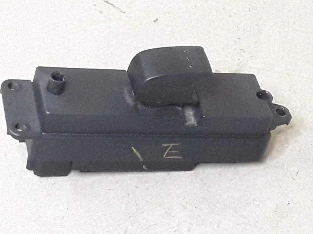Elektriaknate lüliti BS3E66370