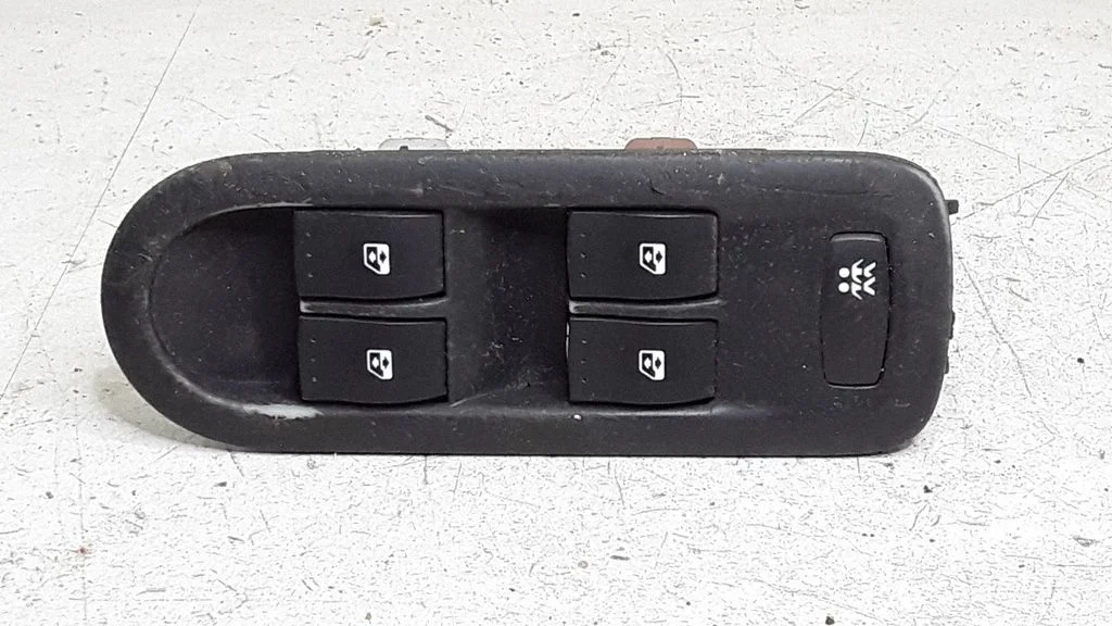 Electric window control switch 156018070