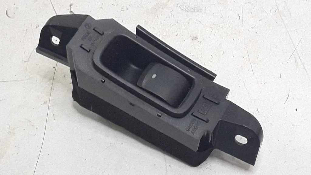 Electric window control switch 94263AG040