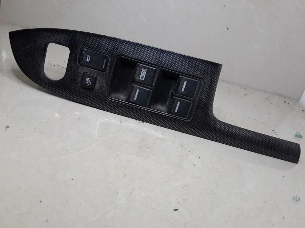 Electric window control switch – Honda Accord (2003-2007)