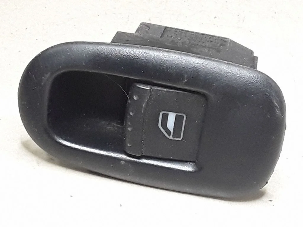 Przełącznik szyb elektrycznych 1M0959855