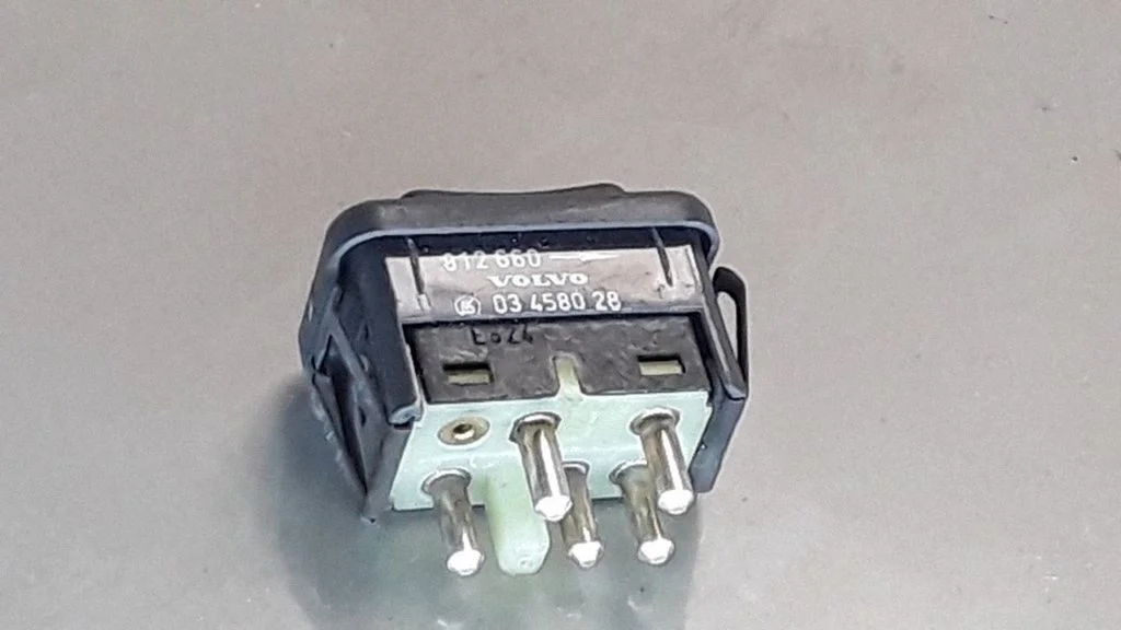 Elektriaknate lüliti – Volvo S40, V40 (1995-2004)