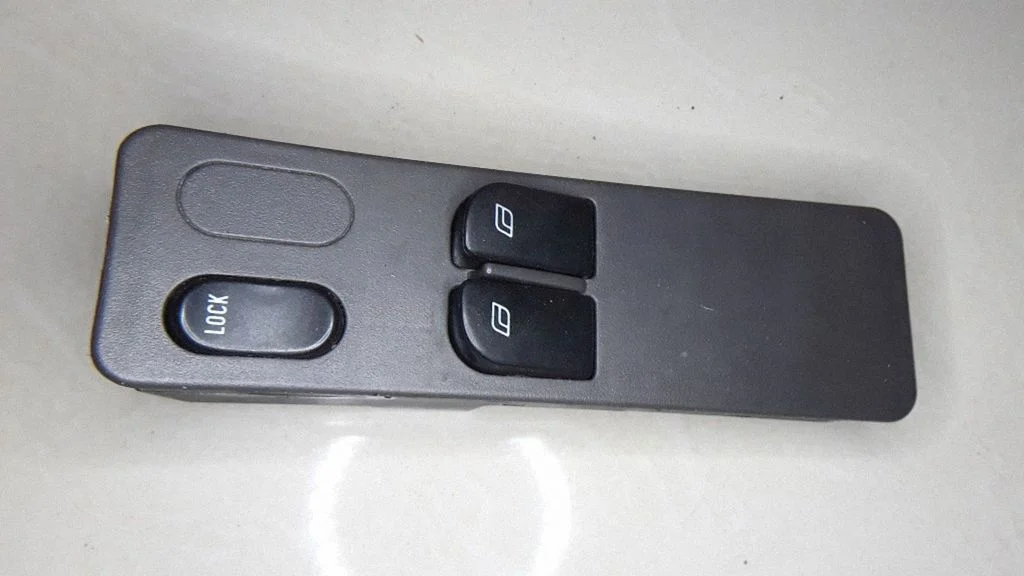 Electric window control switch 4814356