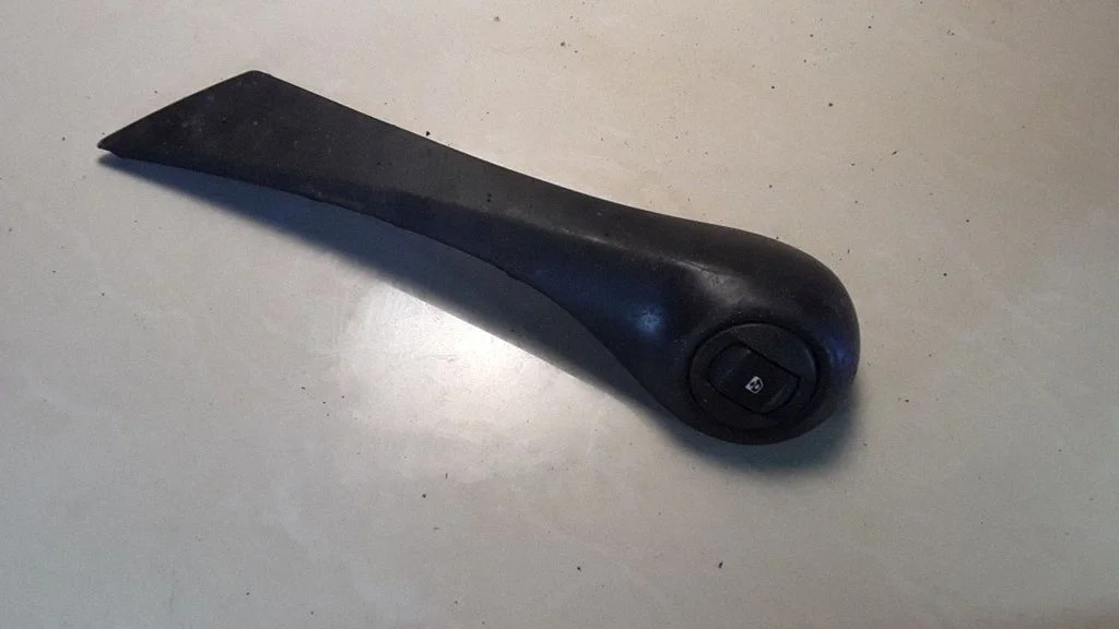 Electric window control switch 025330