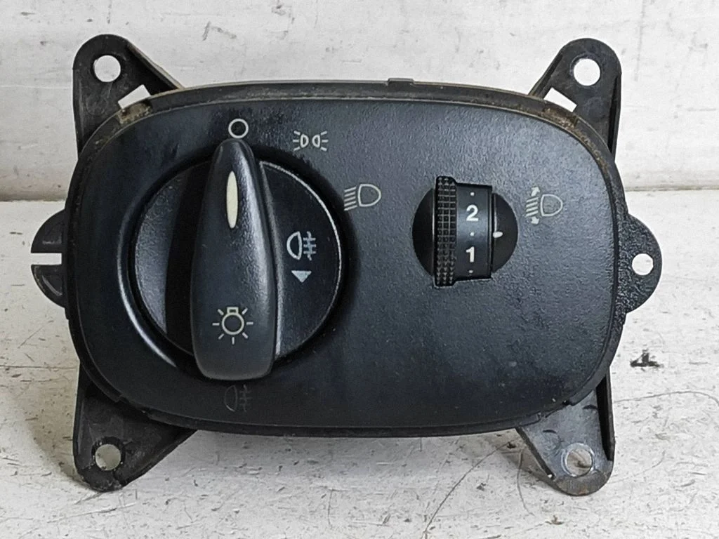 Light switch YC1T13A024BB