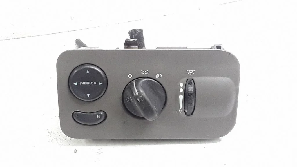 Light switch – Chrysler Grand Voyager IV (2001-2007)
