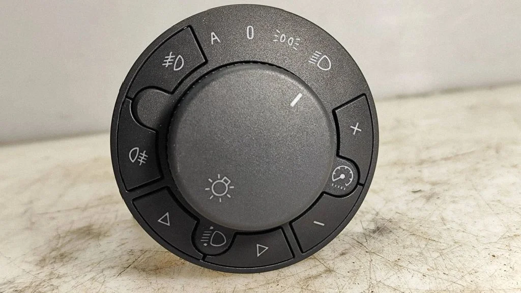 Light switch – Opel Corsa D (2006-2014)
