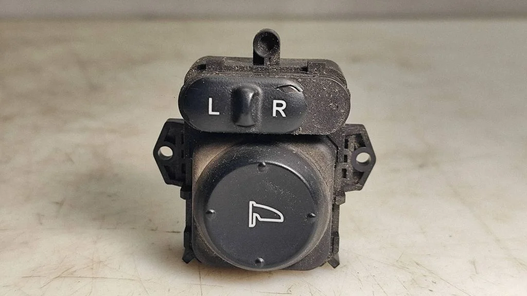 Küljepeeglite lüliti 2655T