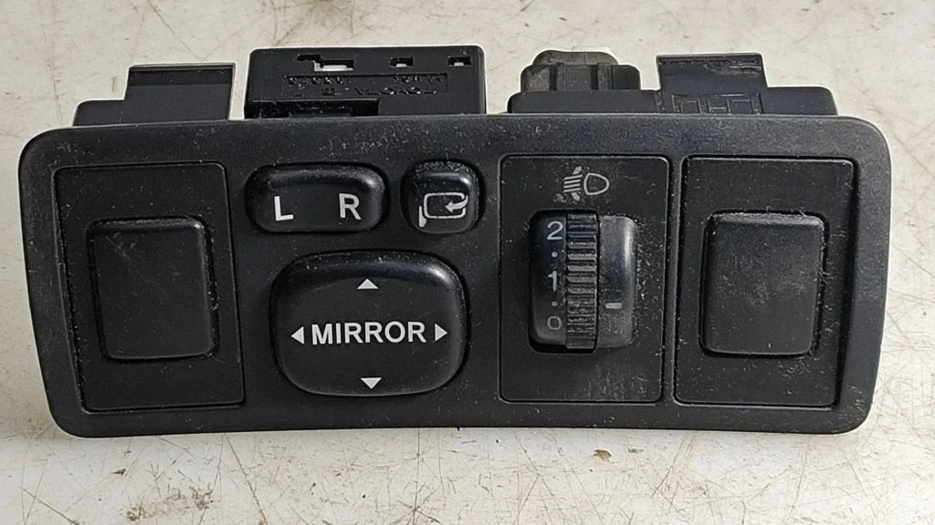 Wing mirror switch 183575