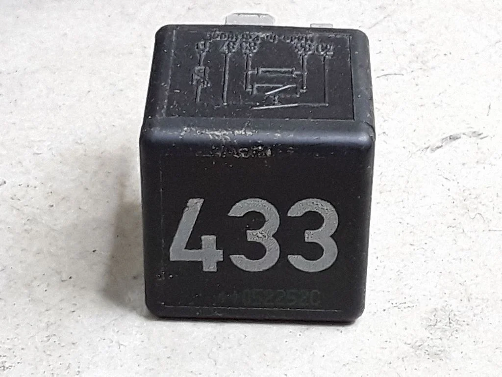 Other relay – Volkswagen Passat B5.5 (2001-2005)