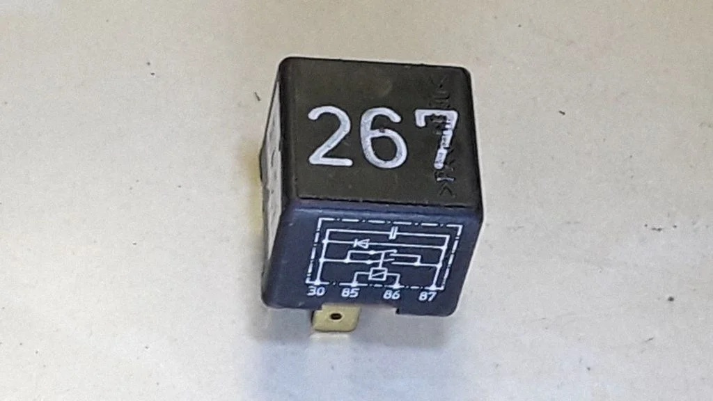 Other relay – Audi A4 S4 B5 8D (1994-1999)
