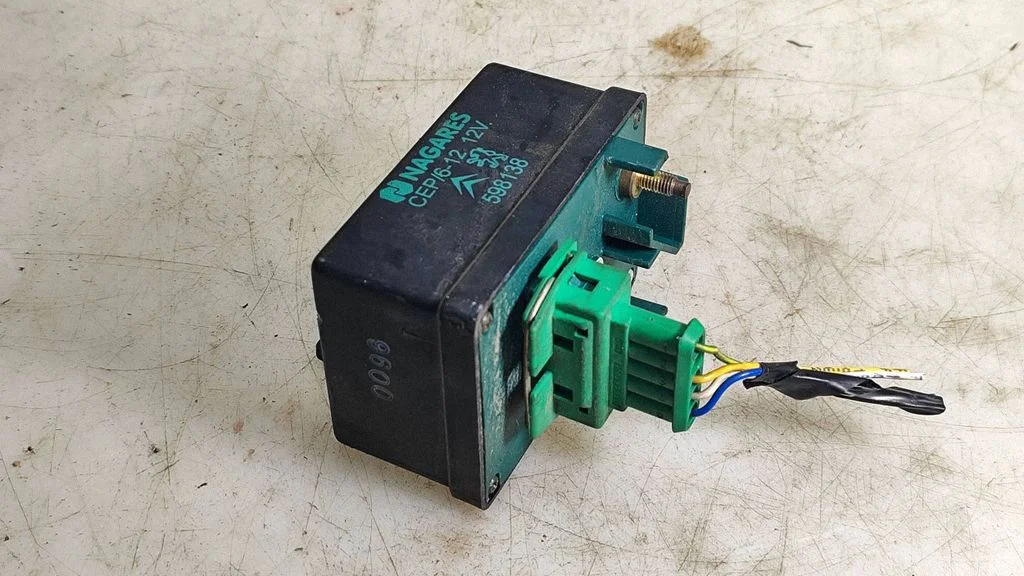 Glow plug pre-heat relay