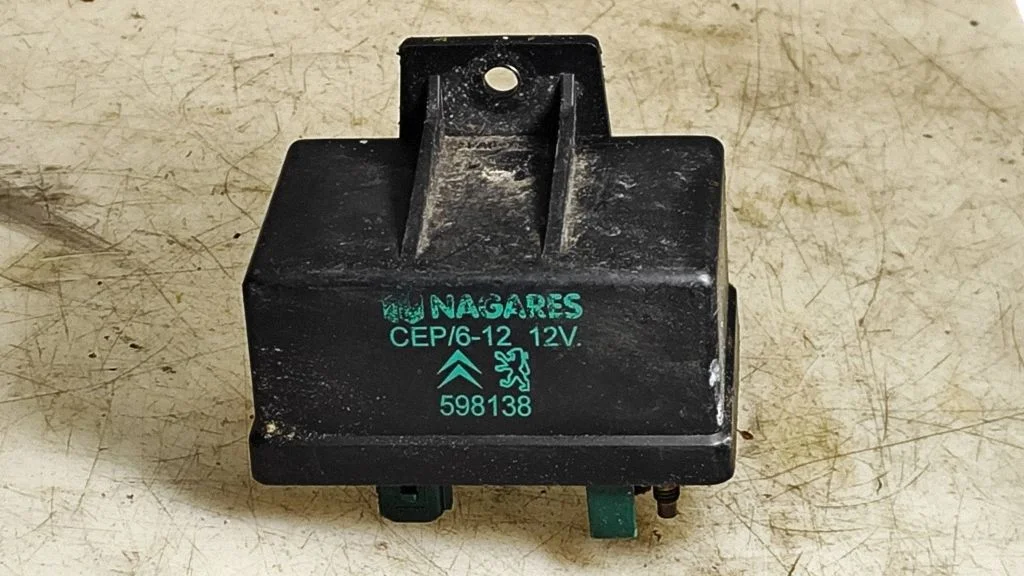 Glow plug pre-heat relay