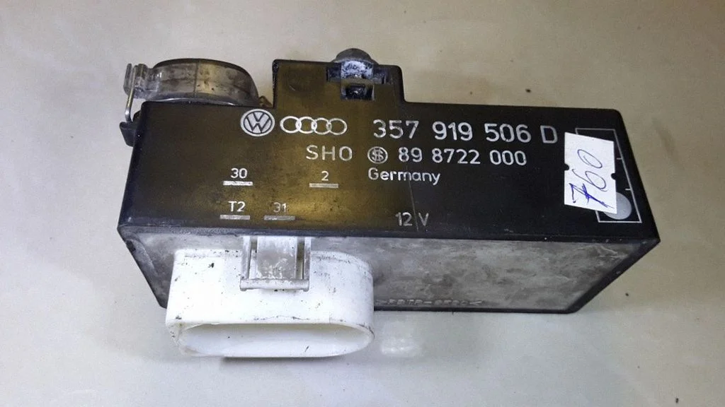 Coolant fan relay – Volkswagen Passat B4 (1994-1996)
