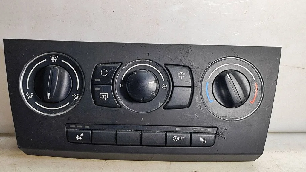 Panel sterowania klimatyzacją / nawiewem 9162986