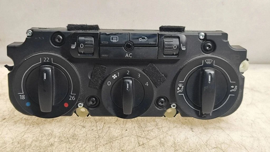 Climate control unit – Volkswagen Eos (2006-2010)