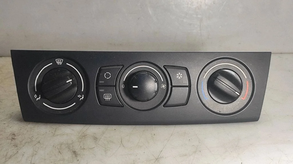 Climate control unit – BMW 1 Series E81 E87 (2004-2011)