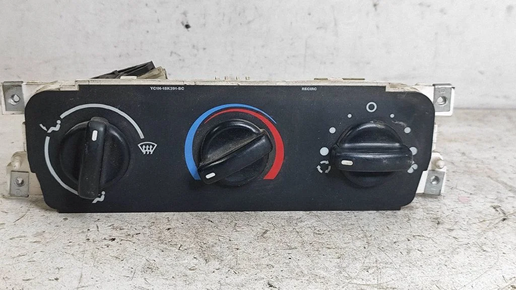 Climate control unit YC1H18D451A