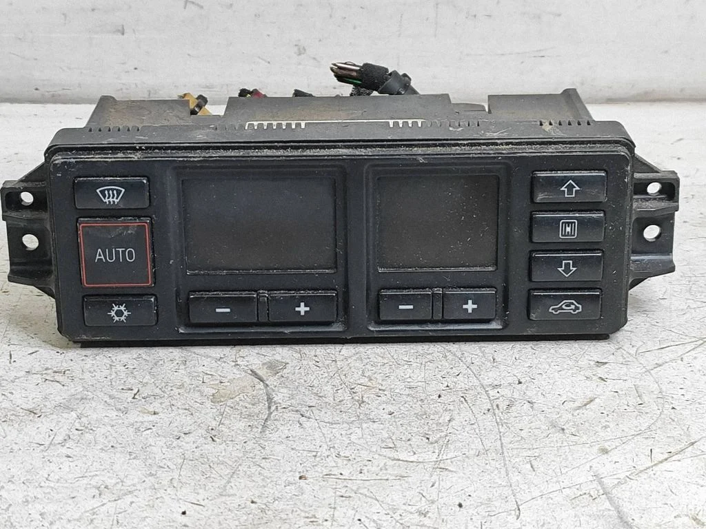 Climate control unit 8L0820043B