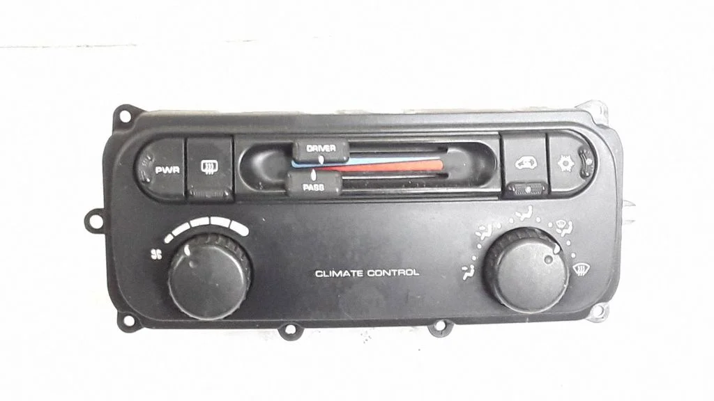 Kliimaseadme/kütte juhtplokk (salongis) – Chrysler Grand Voyager IV (2001-2007)