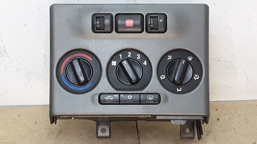 Climate control unit – Opel Zafira A (1999-2005)