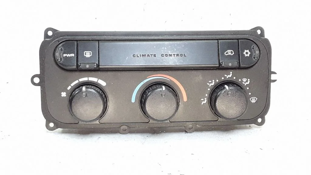 Kliimaseadme/kütte juhtplokk (salongis) – Chrysler Grand Voyager IV (2001-2007)