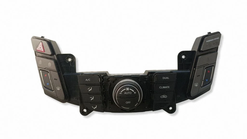 Panel sterowania klimatyzacją / nawiewem 972503ZAD1 – Hyundai i40 (2011-)