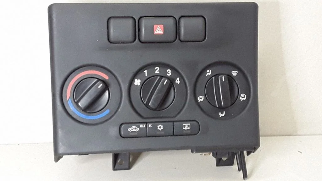 Climate control unit – Opel Zafira A (1999-2005)