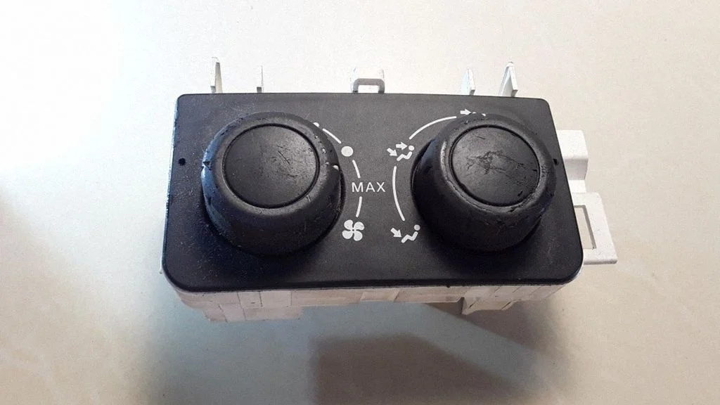 Climate control unit 52488601
