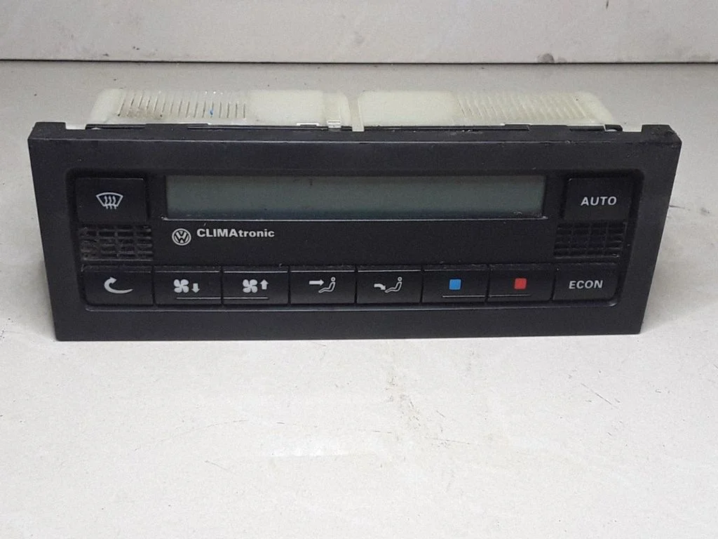 Climate control unit – Volkswagen Golf IV (1998-2005)